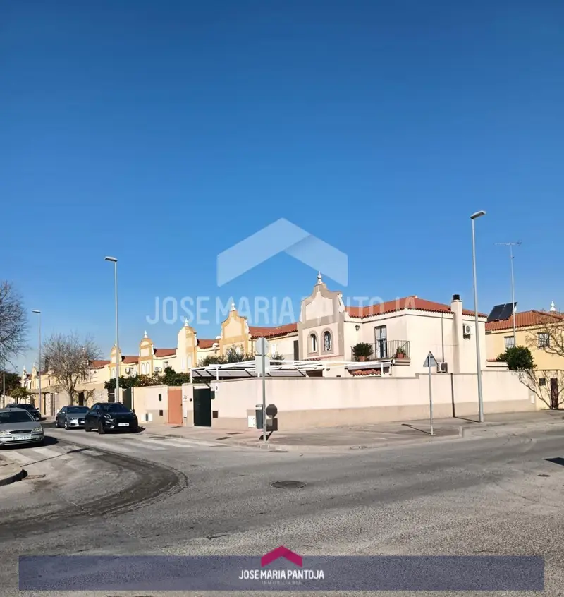 Venta Adosado en Villas Del Este, Este Jerez de la Frontera - Ref: 01818P