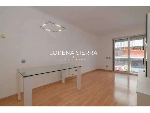 Vivienda seminueva en Viladecans con garaje y trastero
