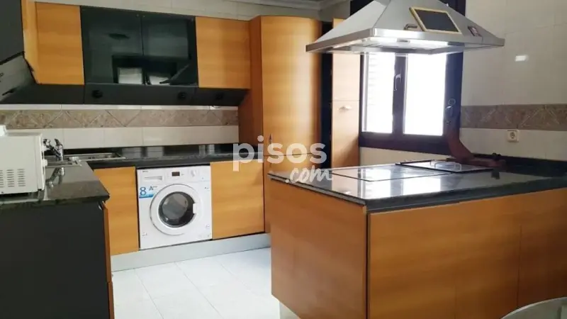 Dúplex Ático de Lujo en Oviedo Centro para Estudiantes MIR