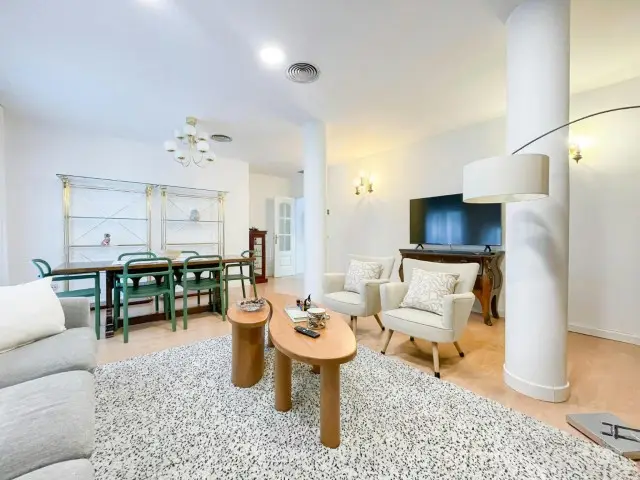 Casa-Villa de 2 Dormitorios alquiler Madrid, España