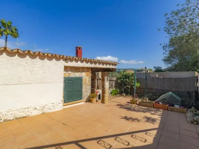 Chalet en venta en Portol: casa mallorquina con encanto