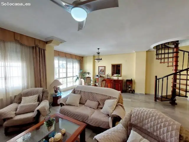 Atico Duplex con Piscina en Urbanizacion Cerrada