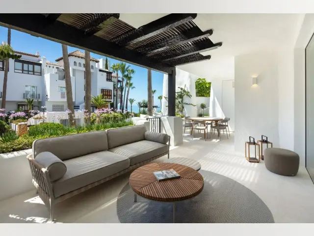 Apartamento 3 Dormitorios Milla de Oro Marbella Lujo Terraza Vistas Mar