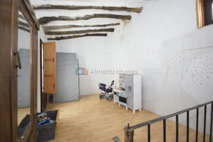 Casa de Pueblo 5 Dormitorios Urracal Almeria