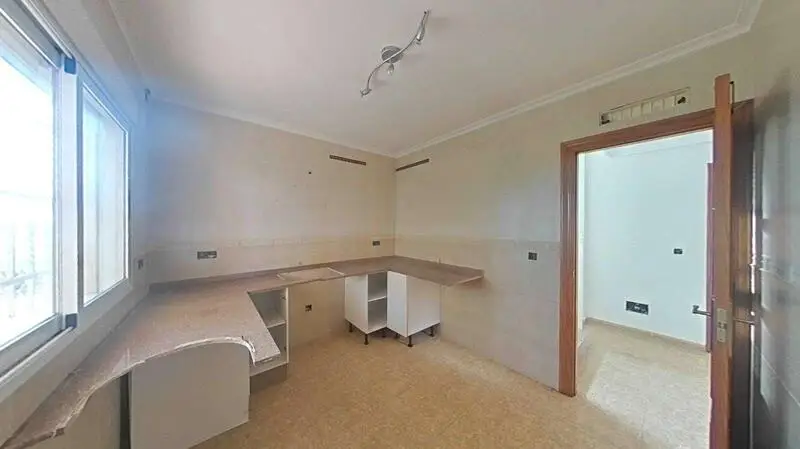 Villa en Venta Los Alcazares 4 Dormitorios 3 Baños Jardin Piscina