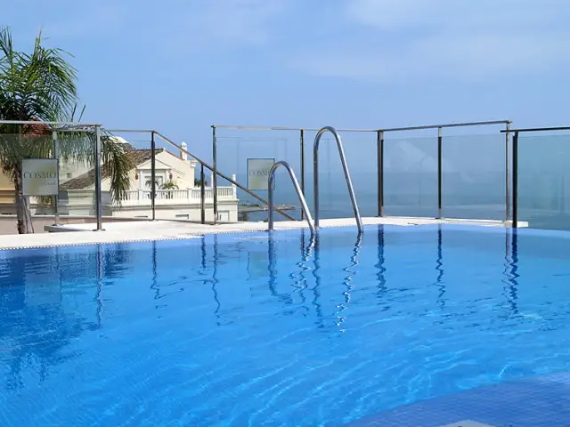 Apartamento en Estepona 3 Dormitorios 2 Baños Terraza Piscina