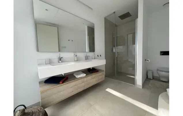 Villa Moderna 5 Dormitorios Estepona
