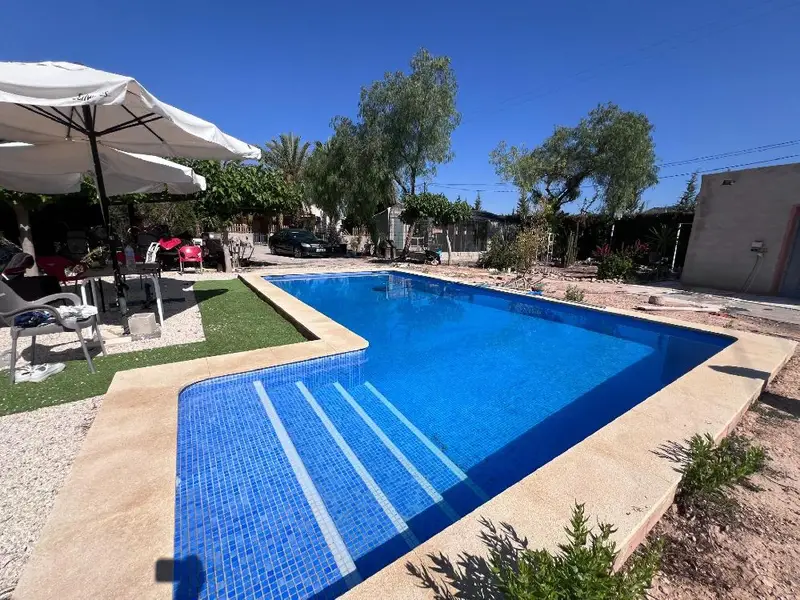 Venta Chalet con trastero en 03660, Novelda - Ref: X2445