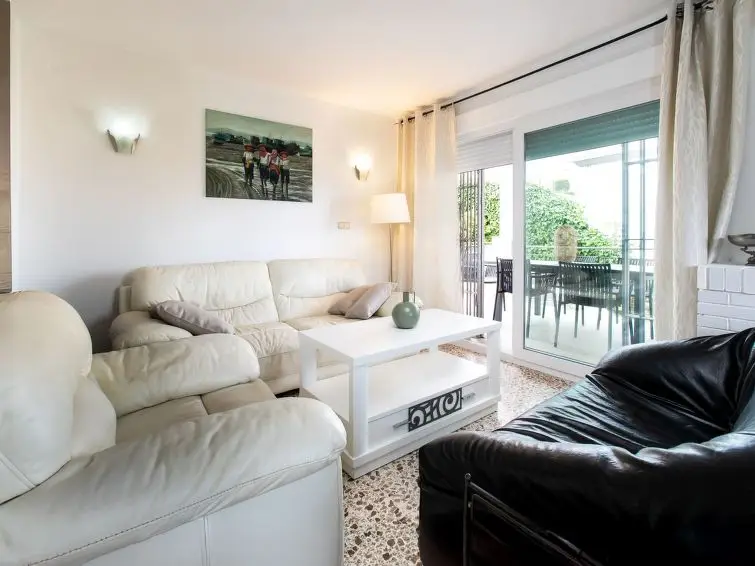 Casa Villa 5 Dormitorios Benajarafe Alquiler España