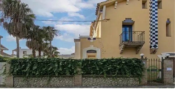 Casa Historica en Vilanova i la Geltru con Piscina
