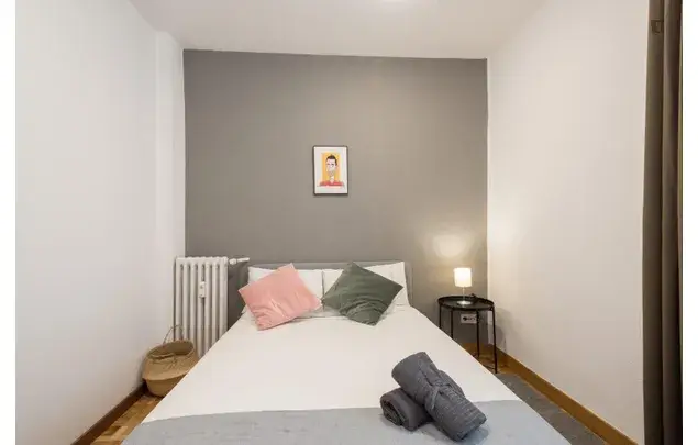 Alquiler Apartamento 5 Dormitorios Madrid