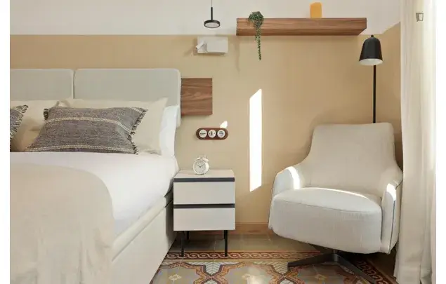 Alquiler Apartamento 4 Dormitorios Barcelona 3-24 Meses