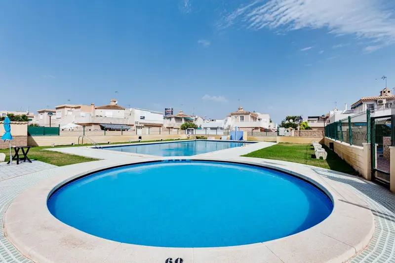 Venta Bungalow con trastero en Carrefour, Torrevieja - Ref: SB83479