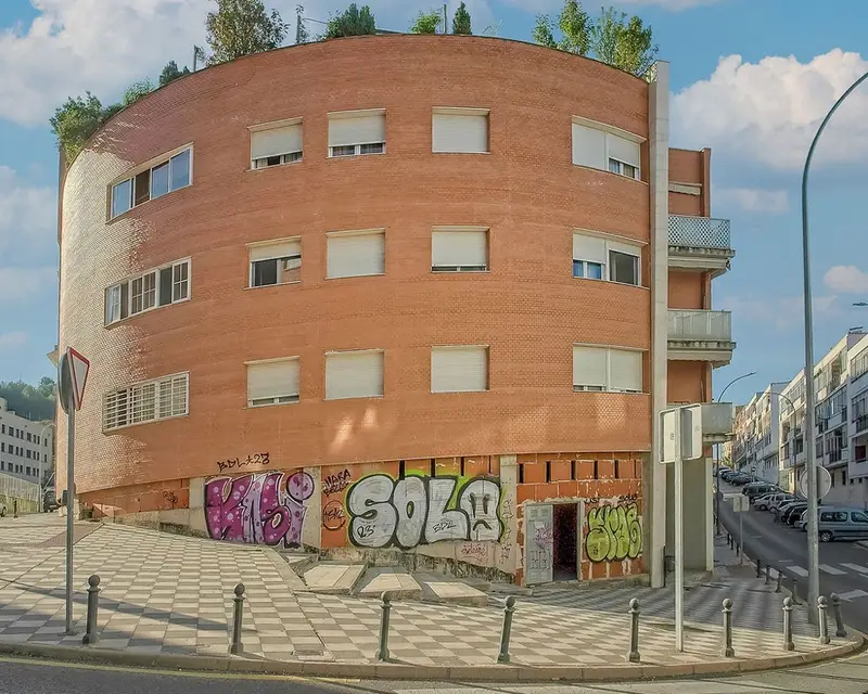 Local Comercial 300 m2 Cuenca Calle Fausto Culebras
