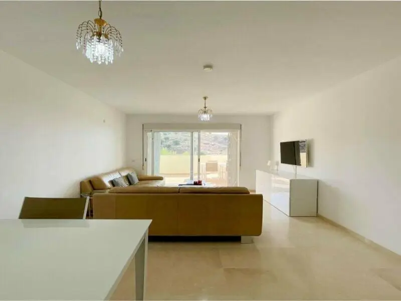 Apartamento en Venta Calahonda Vistas al Mar Cerca de la Playa