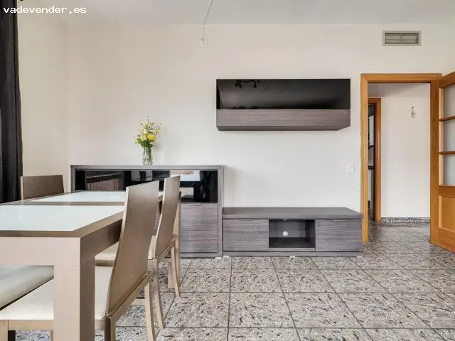 Piso Luminoso en Masquefa con Piscina y Jardin