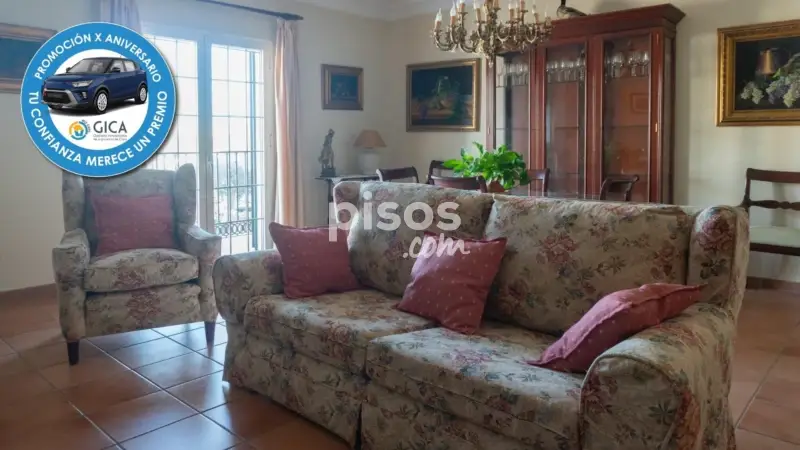 Casa en venta en Este amplia con local y azotea