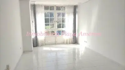 Piso en venta Nigran cerca Playa America 2 dormitorios garaje