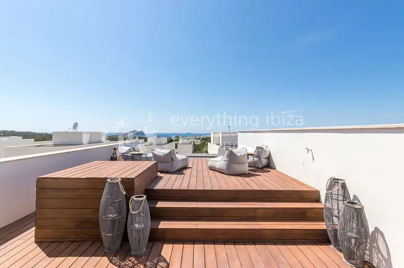 Chalet en Ibiza cerca de la playa con piscina privada