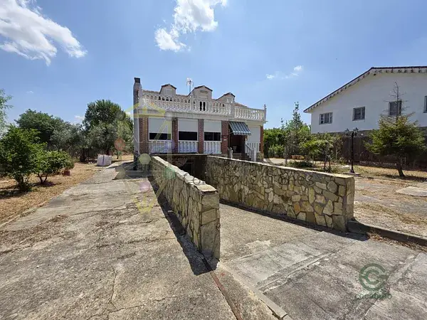 Casa Moderna en El Casar 4 Dorm 2 Baños Jardin