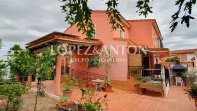 Casa pareada en venta en Montealegre