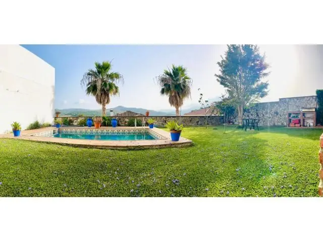 Espectacular Chalet en San Garcia 3 Plantas