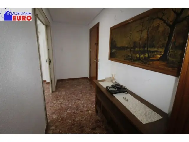 Piso en Venta Tavernes de la Valldigna 4 habitaciones 2 baños