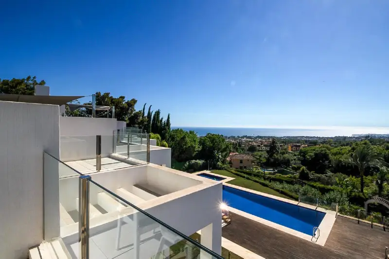 Villa de Lujo 4 Dormitorios Sierra Blanca Malaga