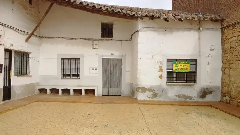 Casa en Venta Vellés 400m2 379m2 construidos a 15min Salamanca