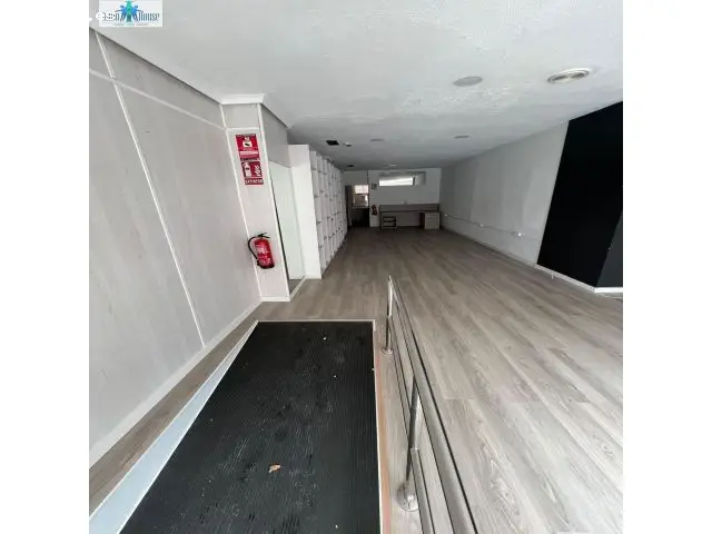Local Comercial Parque Sur Albacete 93m2