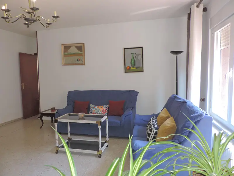 Alquiler Piso 4 habitaciones 2 baños Estudiantes Chicas Torres Villaroel
