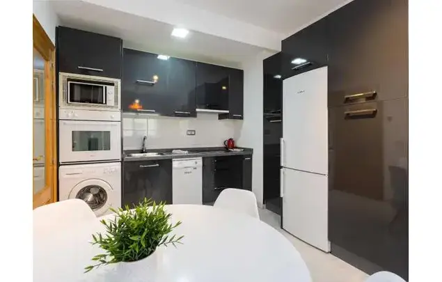 Apartamento 1 Dormitorio en Málaga El Molinillo Amueblado