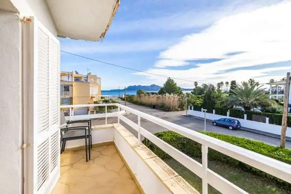 Villa Adosada en Puerto Pollensa con Piscina y Vistas al Mar