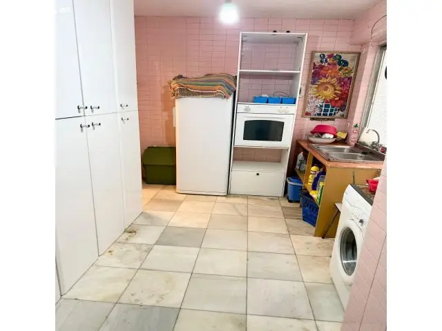 Piso 4 Dormitorios Plaza Maestro Mateo A Coruna Trastero