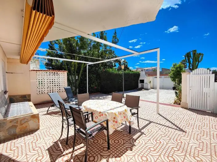 Bungalow 3 Dormitorios Orihuela Costa Reformado Jardin 135m2