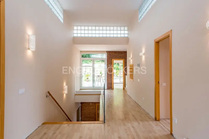 Chalet de Lujo en Valldoreix 852m² con Piscina y Jardín