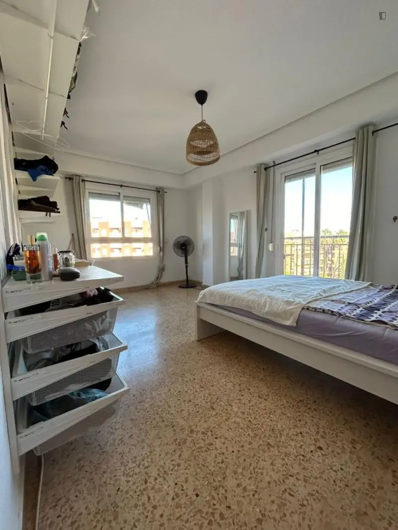 Habitacion Doble Piso Compartido 18-40 Anos