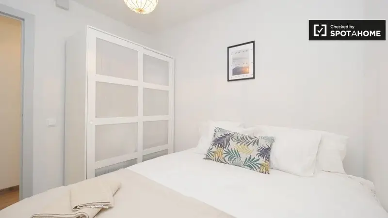Apartamento 3 dormitorios 1 ba																			
																			
																			
																			
																			
																			
																			
																			
																			
																			
																			
																			
																			
																			
																			
																			
																			
																			
																			
																			
																			
																			
																			
																			
																			
																			
																			
																			
																			
																			
																			
																			
																			
																			
																			
																			
																			
																			
																			
																			
																			 Barcelona