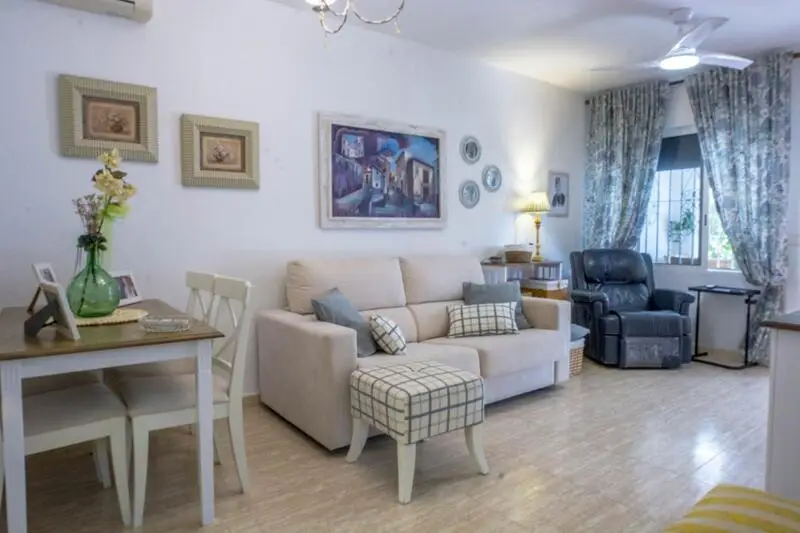 Bungalow con Vistas al Mar en Orihuela Costa