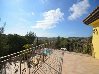 Villa en El Salobre 260m2 4 dormitorios Piscina Vistas al Mar