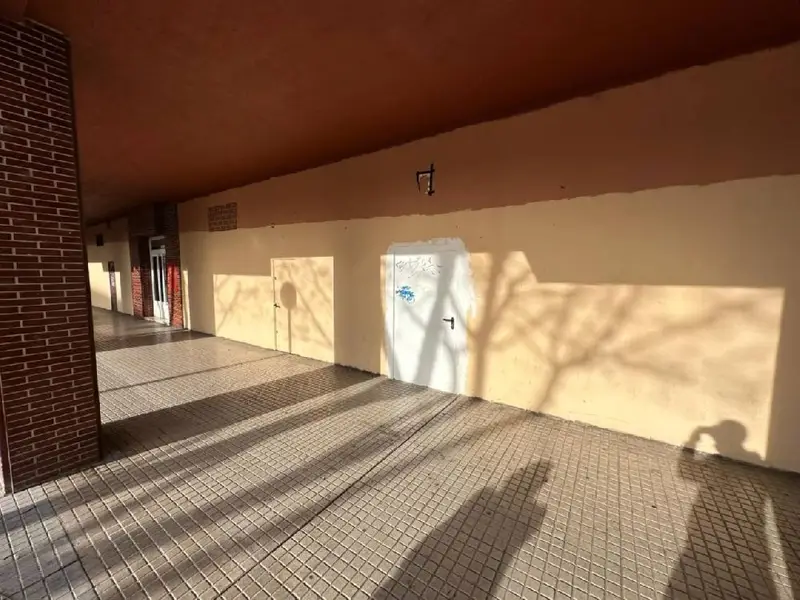Venta Local Comercial Burgos 50m2 Carretera Poza
