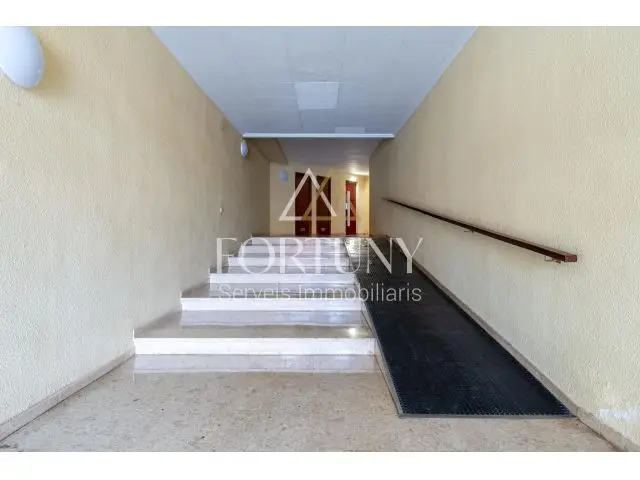 Piso amplio en venta en Riudoms 121m2 dos habitaciones