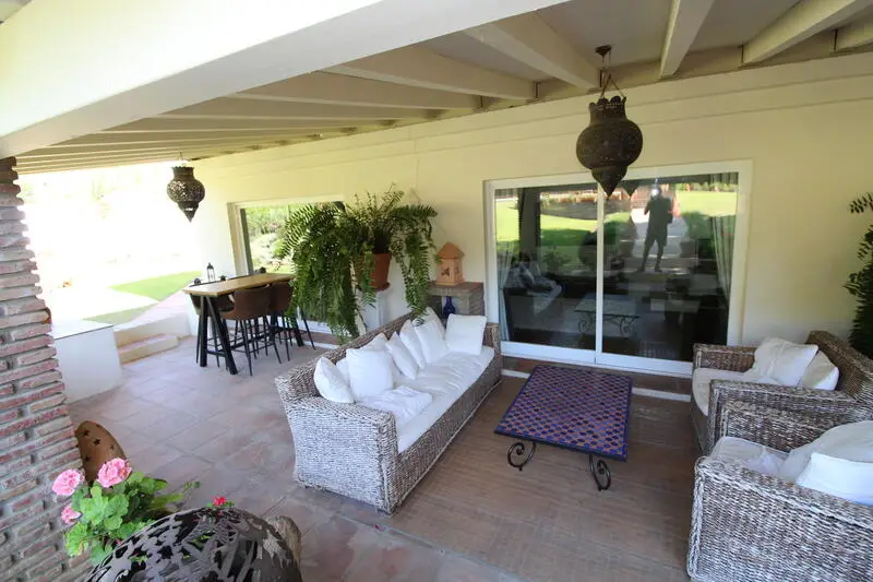 Villa en Sotogrande 4 dormitorios Piscina Jardin