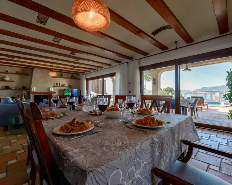 Villa en Moraira con Vistas al Mar y Cerca de la Playa