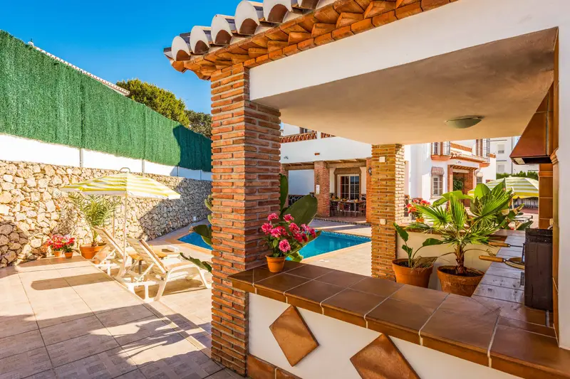 Casa de 5 Dormitorios en Nerja Alquiler Vacacional