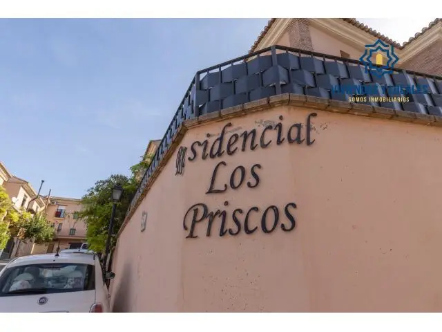 Casa en La Zubia Gran  3 Dormitorios 2 Baños Patio Ideal Familias