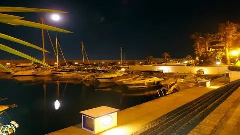 Piso de 3 Dormitorios alquiler La Herradura, España