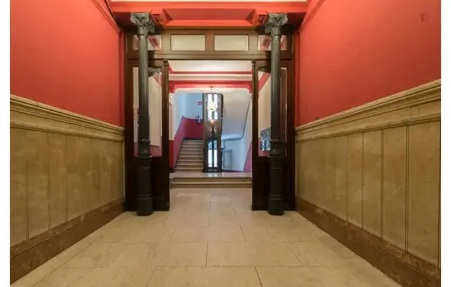 Apartamento 10 Dormitorios Madrid Centro Opera Estudiantes
