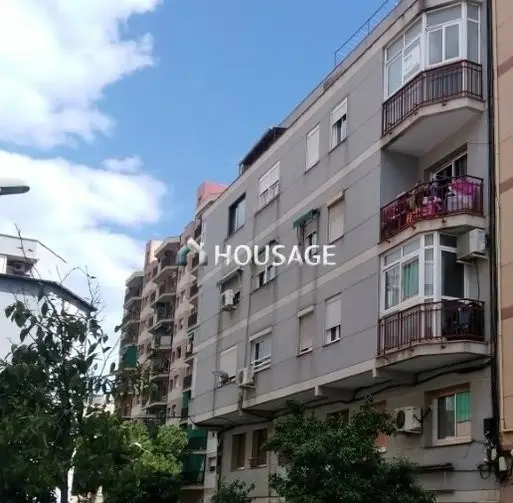 Piso en venta en Hospitalet de Llobregat cerca del metro