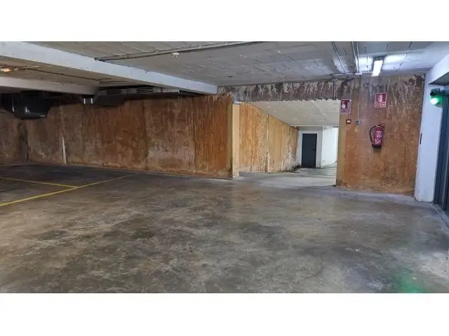 Plaza Parking Venta Rambla Generalitat 15m2